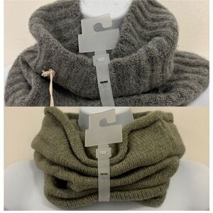 Bundle of 2 Universal Thread Infinity Scarfs❤️❤️❤️❤️